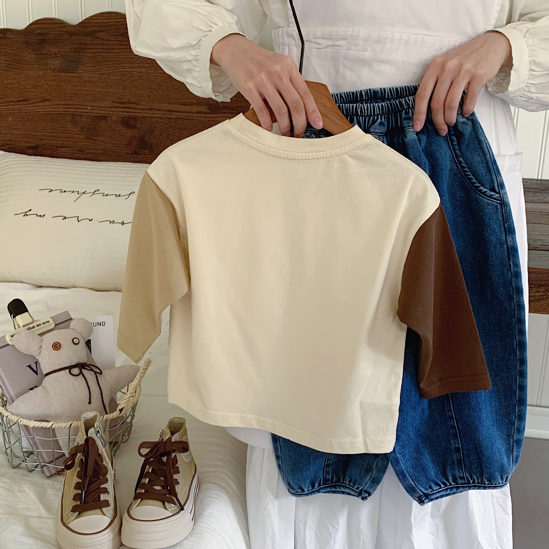 Ensemble de jeans à capuche et col rond à manches longues et col rond pour garçons, nouvelle collection automne 2024, édition coréenne, mode_voghion.com