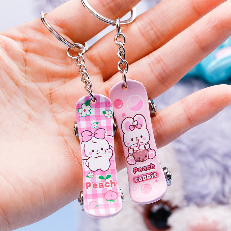 BS-713 manufacturers personalized skateboard metal keychain zinc alloy skateboard pendant accessories men's and women's luggage keys BS-713 manufacturers personalized skateboard metal keychain zinc alloy skateboard pendant accessories men's and women's luggage keys