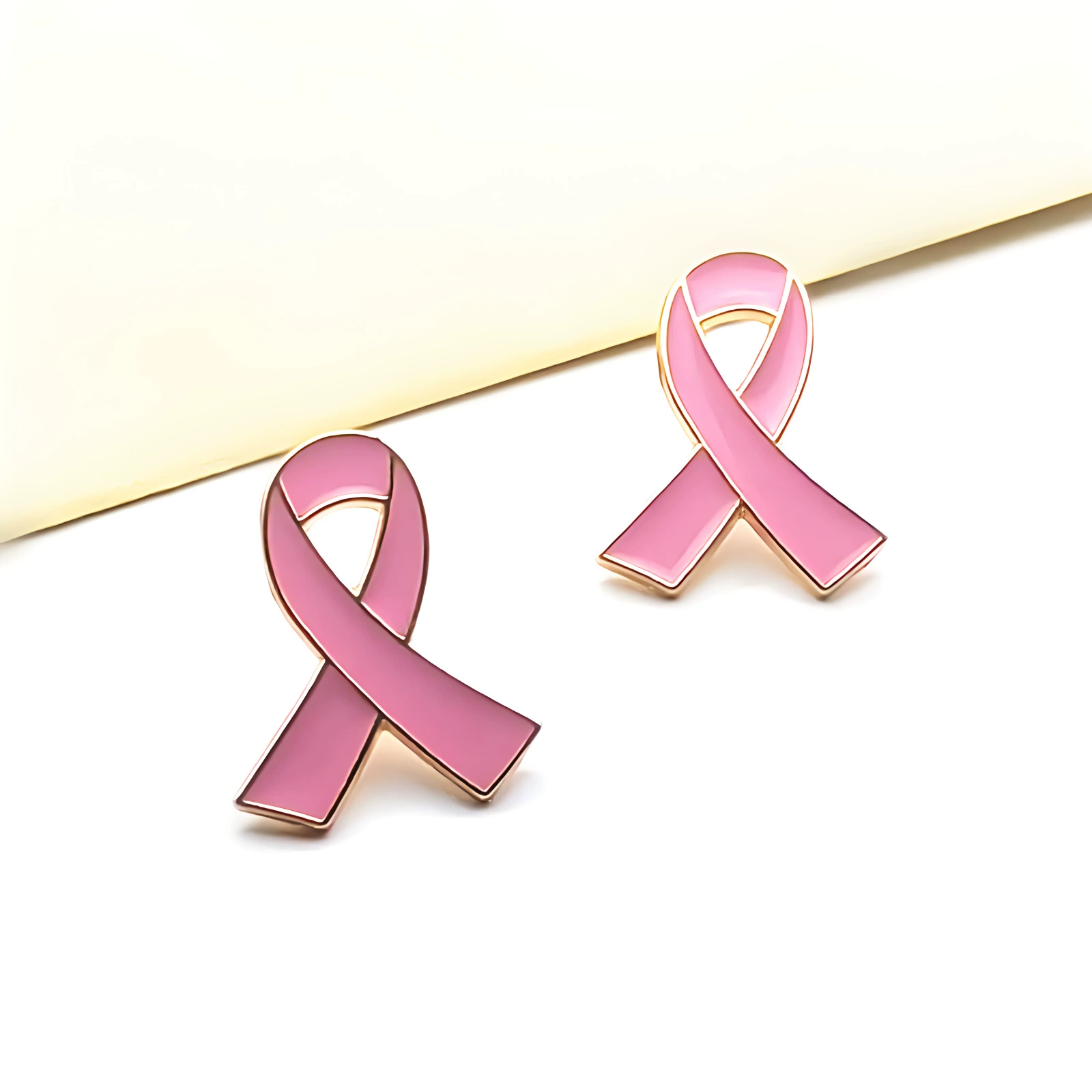Позолоченная розовая лента брошь общественного благосостояния