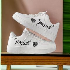 New unique design graffiti board shoes for couples, versatile for students, retro men's shoes, casual sports shoes, white women's shoes
