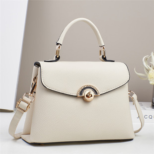 Ů��2024�¿�����Ůʿб����r�Іμ�������S��ֱ�N���Q�羳