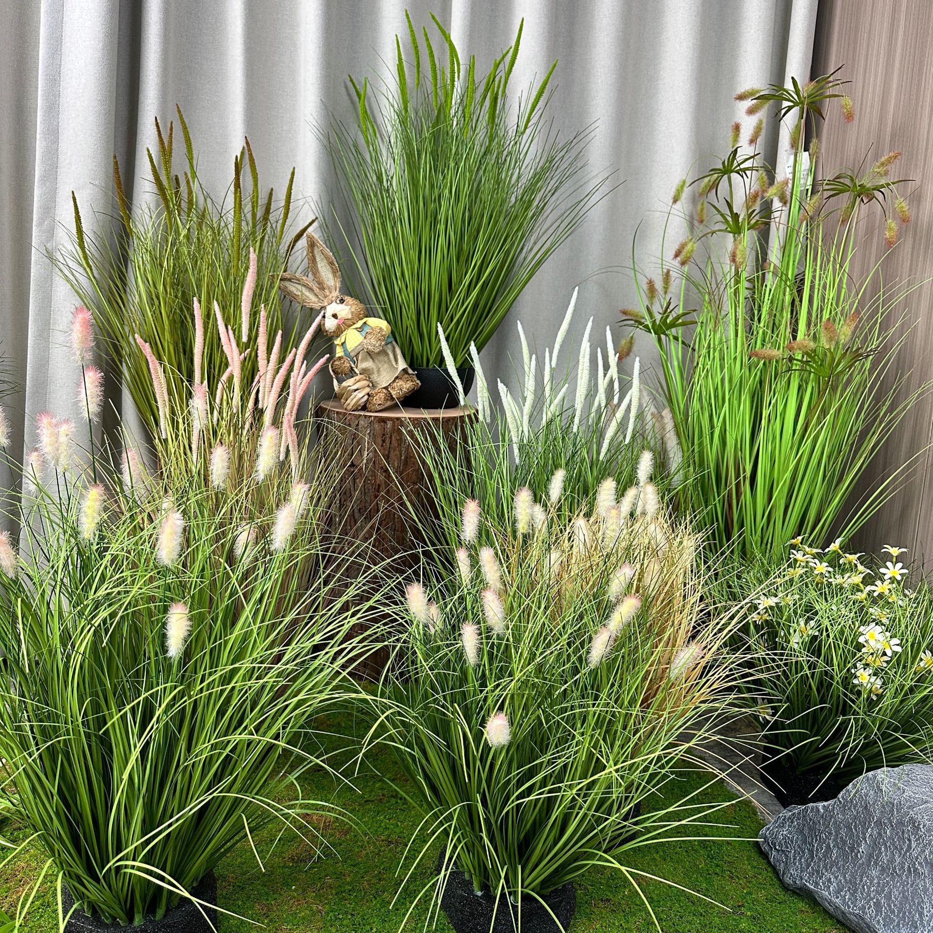 Simulación de plantas verdes, cola de perro, hierba de junco, paisaje interior, plantas verdes, ventanas, plantas verdes en macetas, decoración del hogar nórdico, hierba falsa