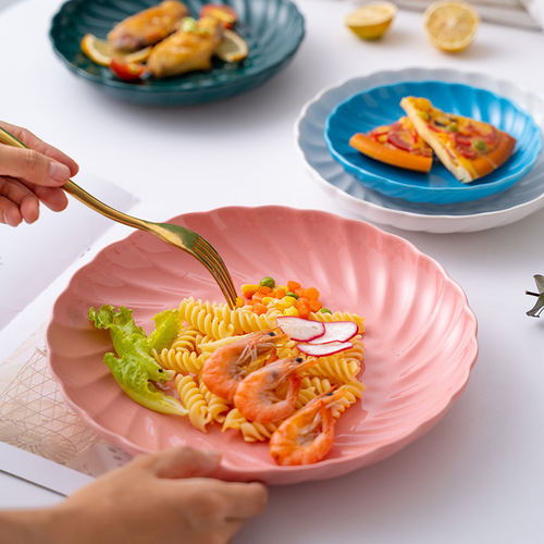  New Home Bright Spiral Ceramic Dish Plate Western Food Flat Plate Shallow Plate Butterfly Salad Plate Wholesale Cross-Border