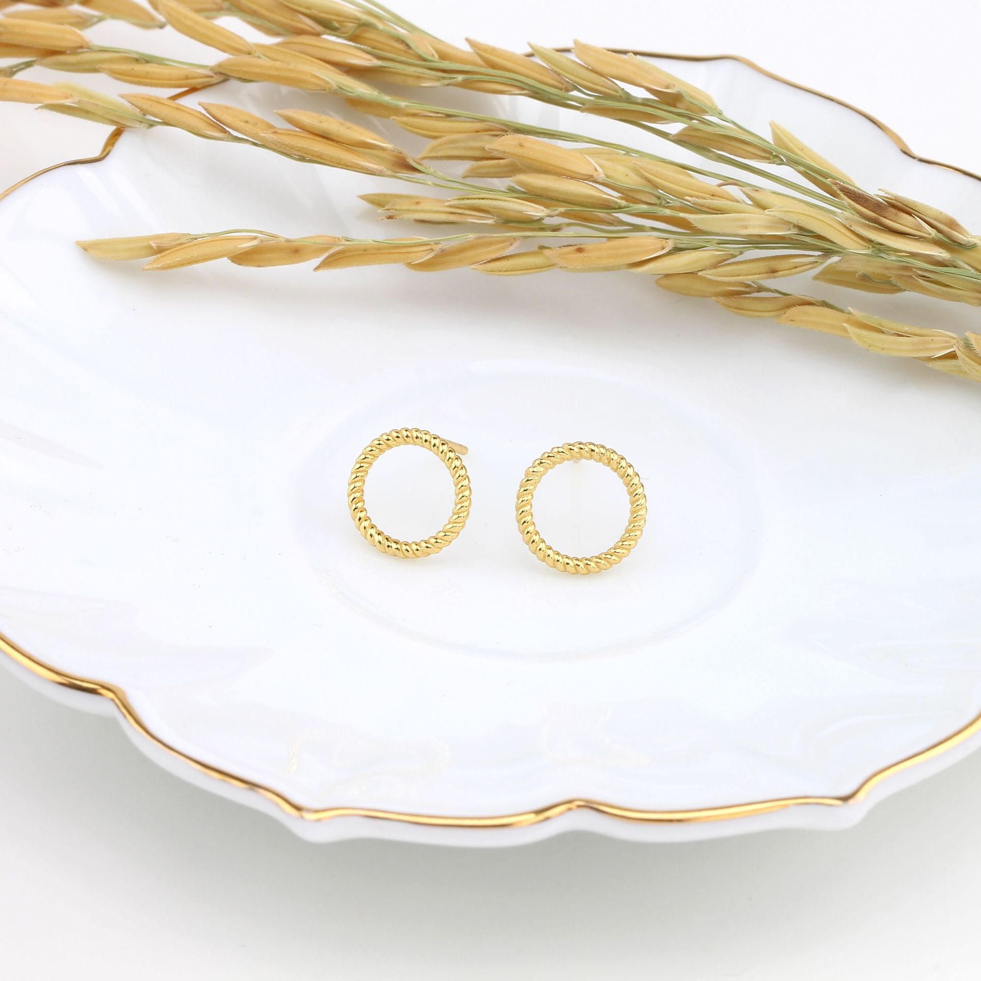 1 Pair Quantity 1 Pair 925 Sterling Silver Circle Ear Studs