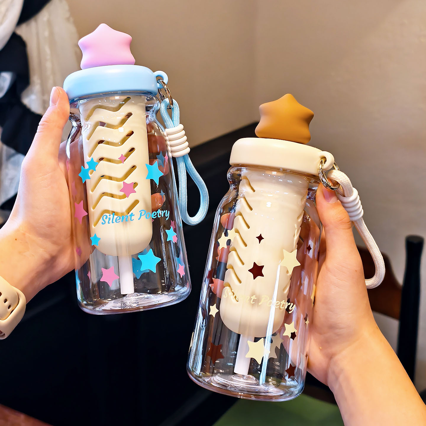 Taza de agua estrella para niñas 2026 verano nueva taza de plástico hermosa taza de paja de alto valor para estudiantes taza especial para la escuela image 3