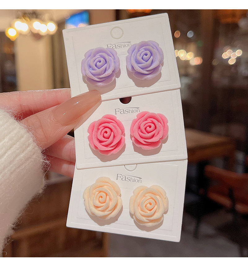 Elegant Flower Resin Flocking Women's Ear Studs 1 Pair display picture 1