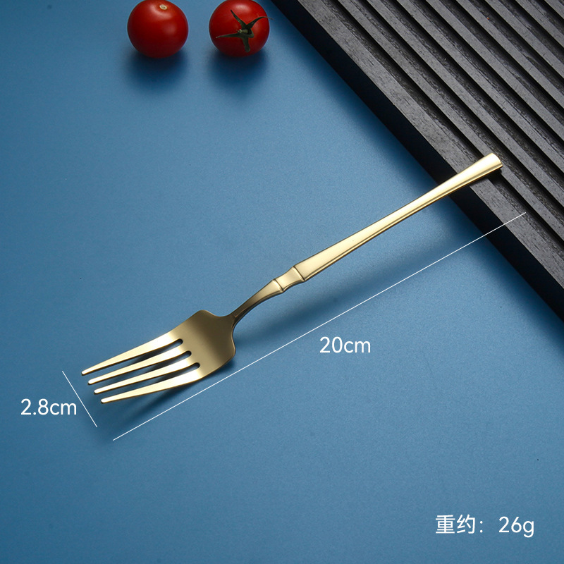 クロスボーダー小ウエストステンレス食器ホテル洋食ステーキナイフとフォークヨーロピアンメインテーブルナイフ、フォークとスプーン4ピースギフトボックス|undefined