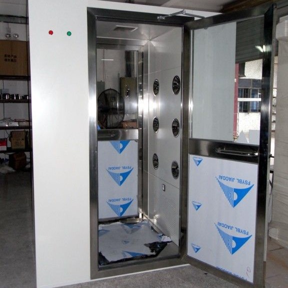 厂家室外供应风淋室单人双吹价格