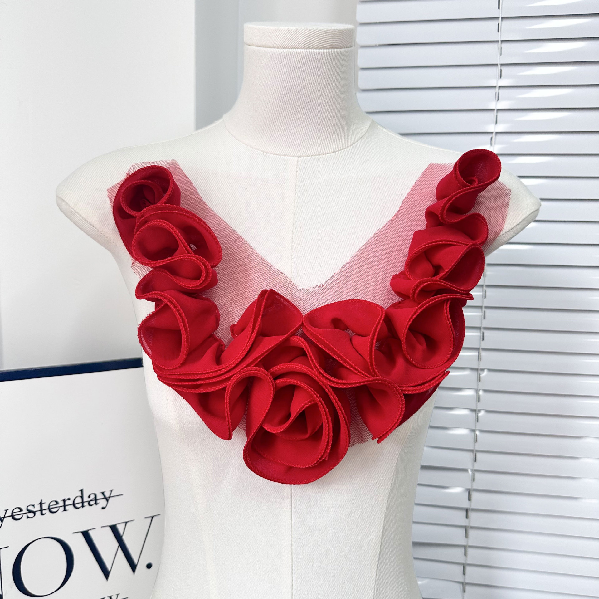 Europa y los Estados Unidos venden a mano tridimensional flor de tela de pliegue flor vestido de baile vestido accesorios de decoración