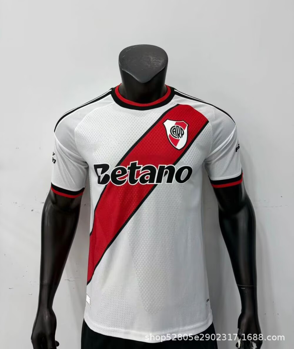 2627 river plate home / S