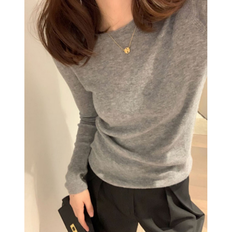 早秋精纺羊毛打底衫女圆领薄款内搭今年流行宽松百搭毛衣针织打底|undefined