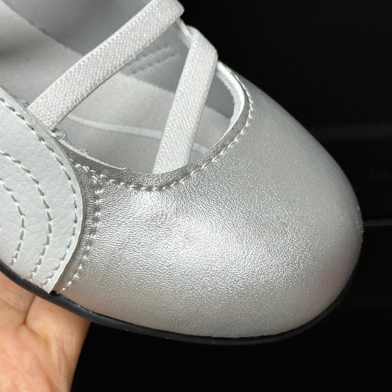 Children's Ballet Shoes with Suede Texture + Double-Strap Design for Girls Children's Ballet Shoes with Suede Texture + Double-Strap Design for Girls