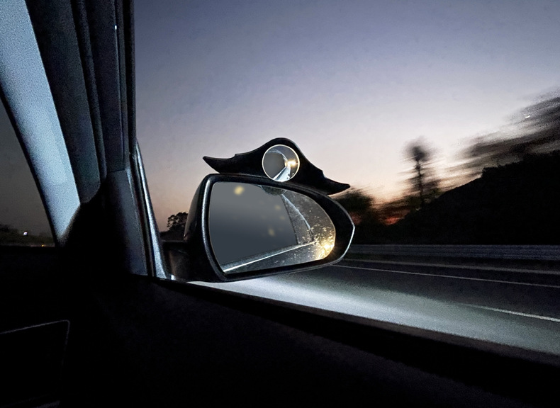Car Rearview Mirror Rain Eyebrow Small Round Mirror Integrated Reflector Blind Spot Mirror Reversing Mirror Rain Shield Universal