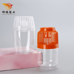 メーカーは鳥かごの空気清浄剤の瓶を供給しています。