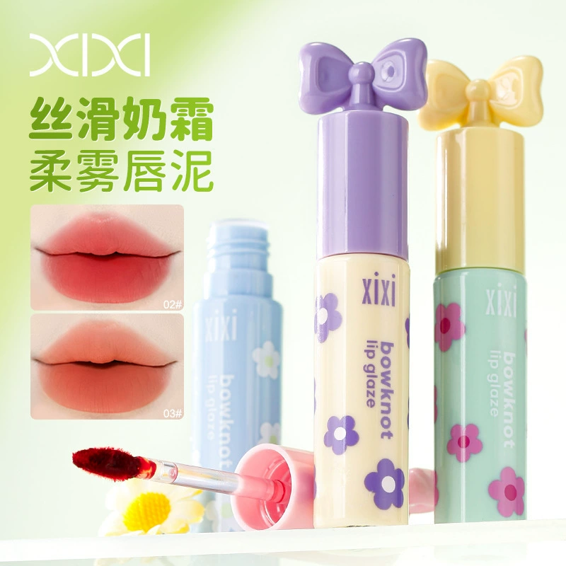 xixi Manta Flower Velvet Matte Lip Glaze имеет легкую текстуру, естественный и нежный матовый матовый оттенок, легко наносится и подчеркивает цвет лица студентов.