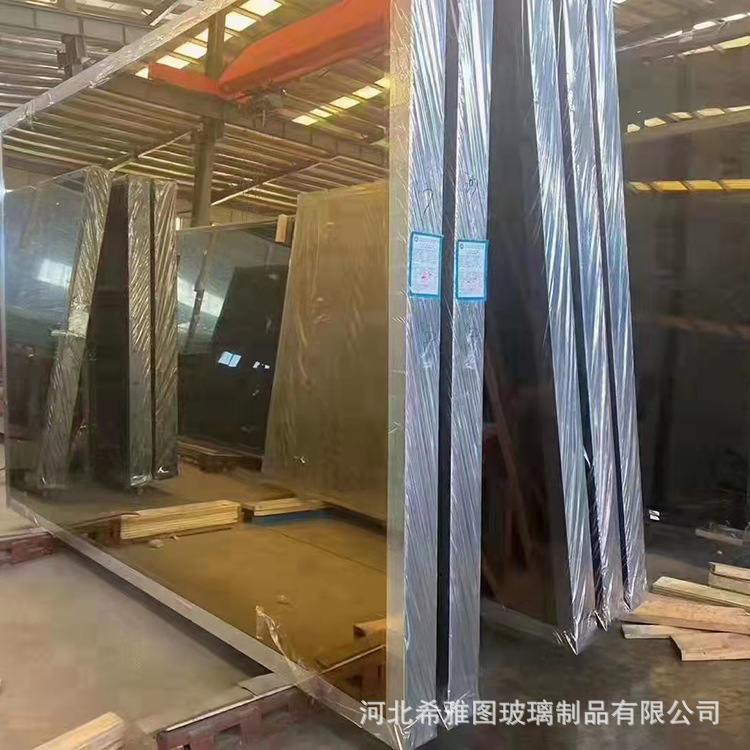 金黄镀膜玻璃现货供应幕墙24K金反光原片茶深灰膜。透光