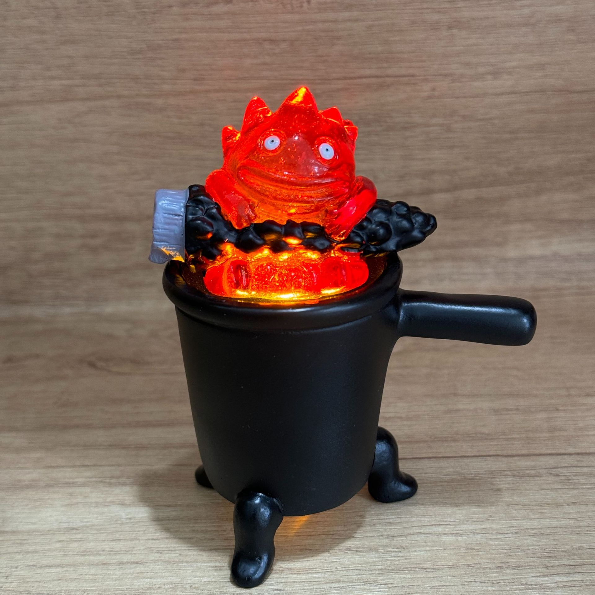 다리가 있는 야간 조명