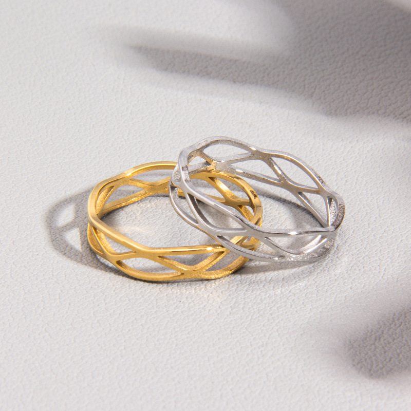 Solid Color Pattern Vacation Classic Style Solid Color Titanium Steel Plating Hollow Out Rings Men Band Rings