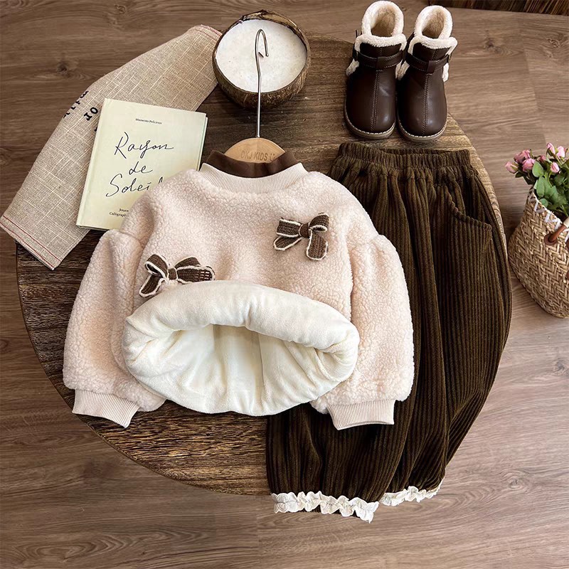 Suéter de niñas otoño y invierno 2024 nuevo invierno infantil ropa de bebé de niñas más camisa de terciopelo gruesa ropa de niñas