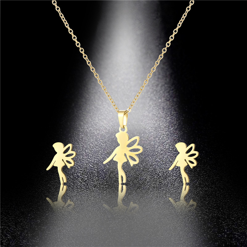 South American Ornament Female Cute Angel Pendant Stainless Steel Gold Clavicle Chain Niche Necklace