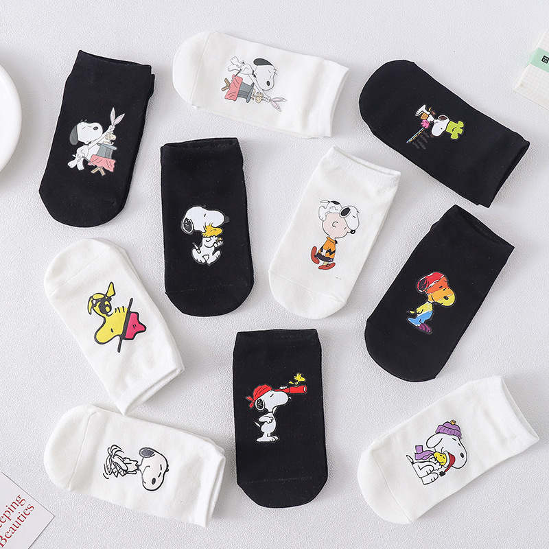 Women's Short Socks, Trendy Spring and Summer Street Style Cotton Socks, Mickey Mouse Cartoon Short Socks, Collaboration with Versatile Casual Sweat-Absorbing Design Women's Short Socks, Trendy Spring and Summer Street Style Cotton Socks, Mickey Mouse Cartoon Short Socks, Collaboration with Versatile Casual Sweat-Absorbing Design