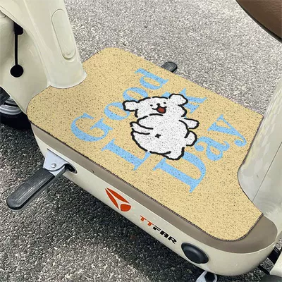 Electric vehicle foot mat — Dust Removal and Dirt-Resistant Universal Anti-Slip - english-puppy-yellow-background-2540cm-silk-circle-cut-the-hair-into-a-rectangle-by-yourself