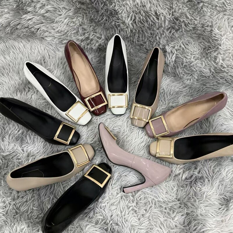 25 Four Seasons Square Buckle Pumps Shallow High Heels Patent Leather Bridesmaid Fashion Women's Shoes 9cm Stiletto High Heels Wedding Shoes 25 Four Seasons Square Buckle Pumps Shallow High Heels Patent Leather Bridesmaid Fashion Women's Shoes 9cm Stiletto High Heels Wedding Shoes