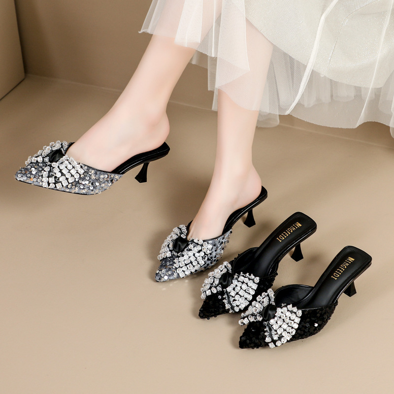 Arco de diamante con cabeza media zapatillas para mujeres 2026 nuevo estilo de verano con punta punta de talón alto temperamento zapatillas frías image 5