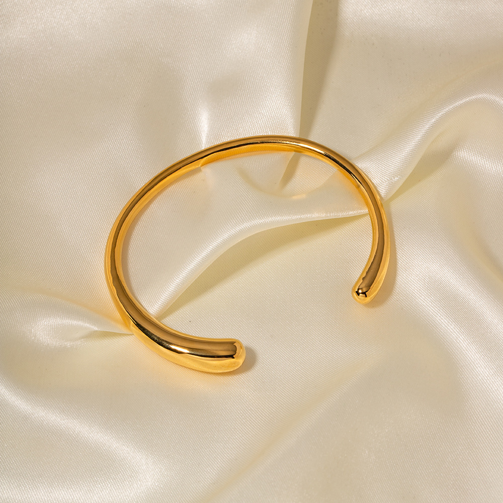Fashionable brand design bracelet stainless steel