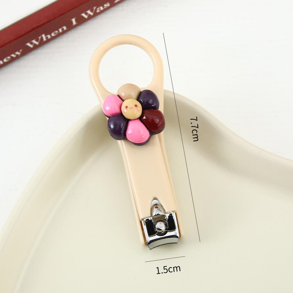 Cartoon cute nail scissors flower-shaped