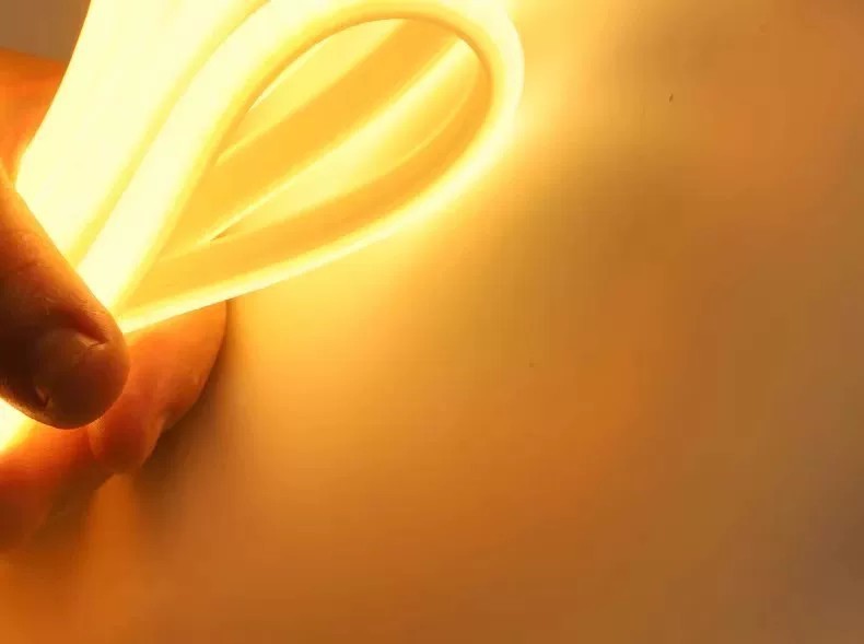 COB LED şerit 110V yurtdışı özel tavan asma fiş yapışkanlı yatak kenarı baş döşeme sınır ötesi LED yumuşak şerit açık hava su geçirmez