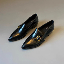 ��Ƥ��~ͨ��Ůʿ���^СƤЬ�и�4���״ָ���ЬС��۰ٴ���¿�