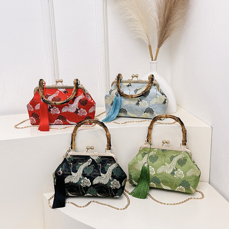 Elegant And Luxurious High-Quality Tassel Clasp Bamboo Handle Small Shell Women's Accessory, Suitable For Cheongsam, Ancient Style_voghion.com