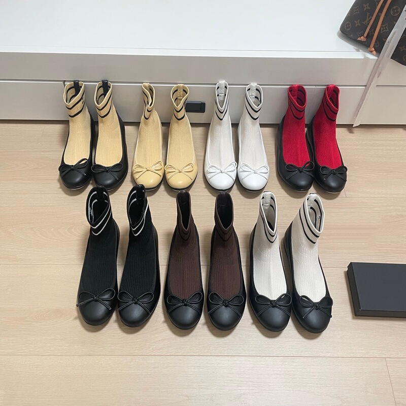 Chanel-style autumn and winter new double C knitted wool socks, casual and comfortable women's sock boots Chanel-style autumn and winter new double C knitted wool socks, casual and comfortable women's sock boots