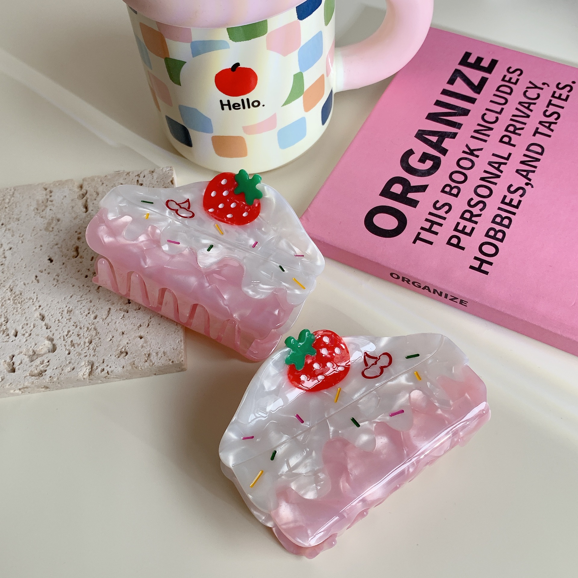 All Seasons Season Cute Sweet Women's Strawberry Cake Acetic Acid Sheets Hair Claws
