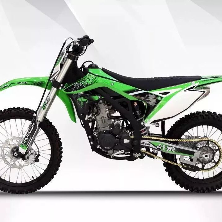 ����CB250ˮ���θ��ě_�� ԽҰĦ��܇����ʽǰ����{�p��ɽ��܇