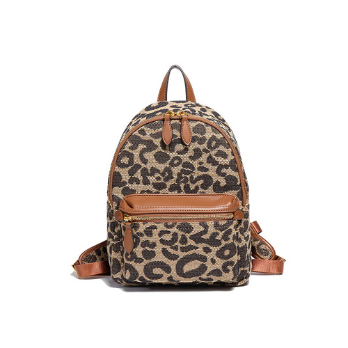 Leopard print unisex crossbody and shoulder bag, versatile new design for autumn and winter, fashionable travel and office use, large capacity women's bag