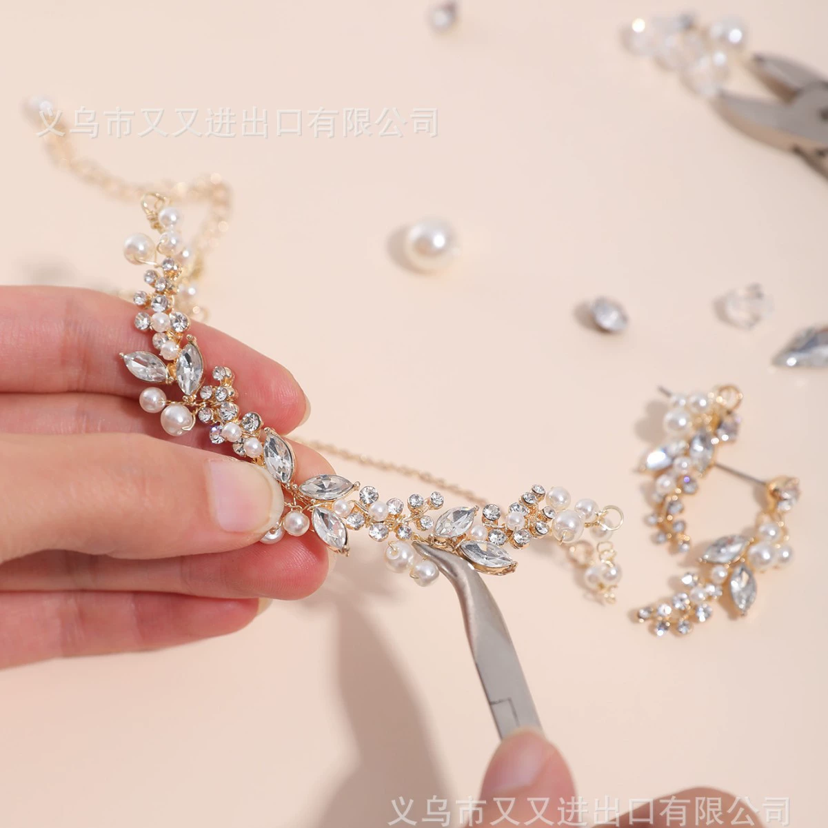 ожерелье из белого жемчуга для женщин, доступное роскошное нишевое французское высококачественное ожерелье, цепочка на ключицу, свадебный костюм для свадебного платья