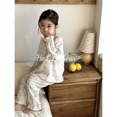2025春の新型夏の通気性ルービックキューブ平織りガーゼ子供家庭服子供服卸売り