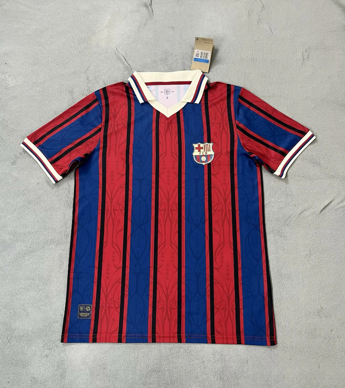 サッカーユニフォーム 2526 新しいレアル・マドリード マンチェスター・ユナイテッド バルセロナ シティ チェルシー インテル・ミラノ AC アーセナル ホームとアウェイ ファンバージョン|undefined