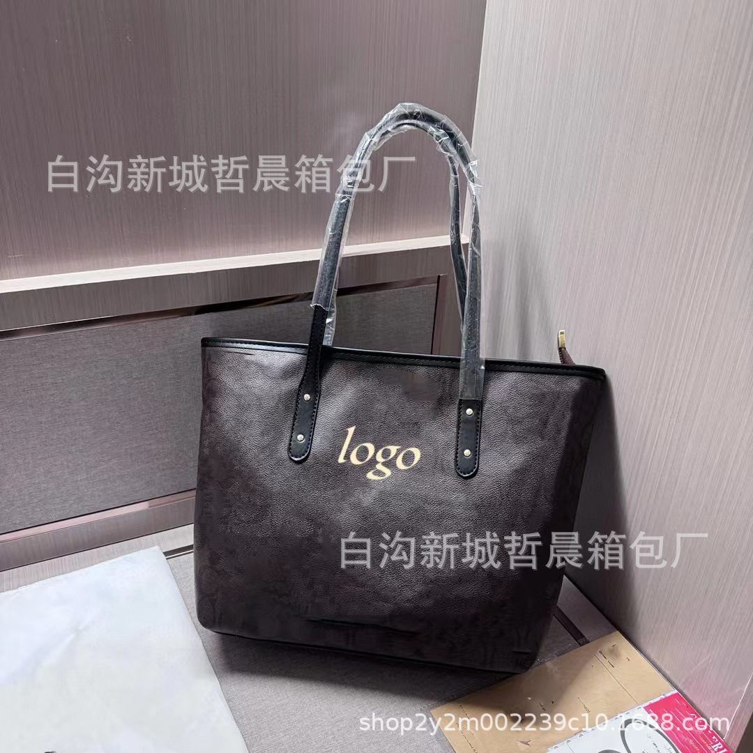 검은색
