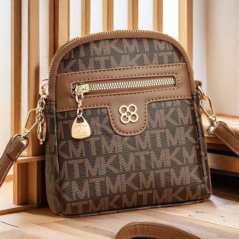 Women's Bag 2025 New Women's Shoulder Bag Simple Crossbody Bag Middle-Aged Mother Double-Layer Mobile Phone Bag Versatile Coin Purse Women's Bag 2025 New Women's Shoulder Bag Simple Crossbody Bag Middle-Aged Mother Double-Layer Mobile Phone Bag Versatile Coin Purse