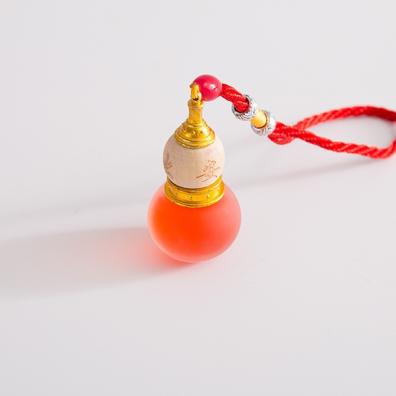Car Aromatherapy Essential Oil Car Perfume Colorful Gourd Pendant Car Fragrance Deodorizing Light Fragrance Long-Lasting Manufacturer Wholesale