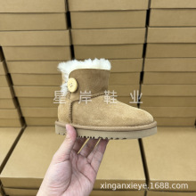 河南桑坡村2025新款儿童羊皮毛一体木扣雪地靴男女童短靴大小童鞋