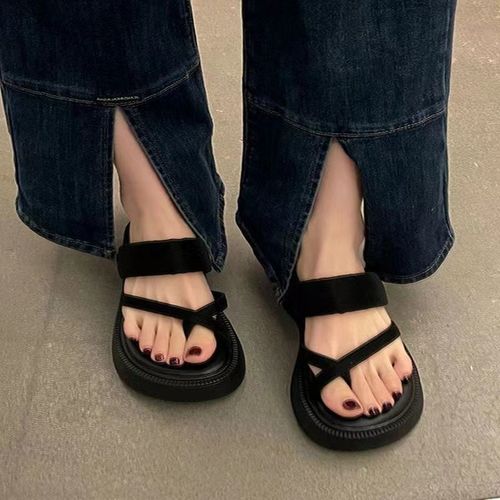 Outerwear women's summer ultra-hot fashionable footprint-feeling beach toe-open Roman sandals