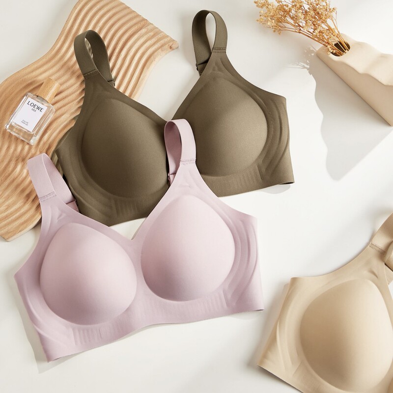 French-Style Invisible Seamless Bra for Large Busts, Minimizing, Gathering, Anti-Sagging, Wireless, Plus-Size Women's Bra Wholesale