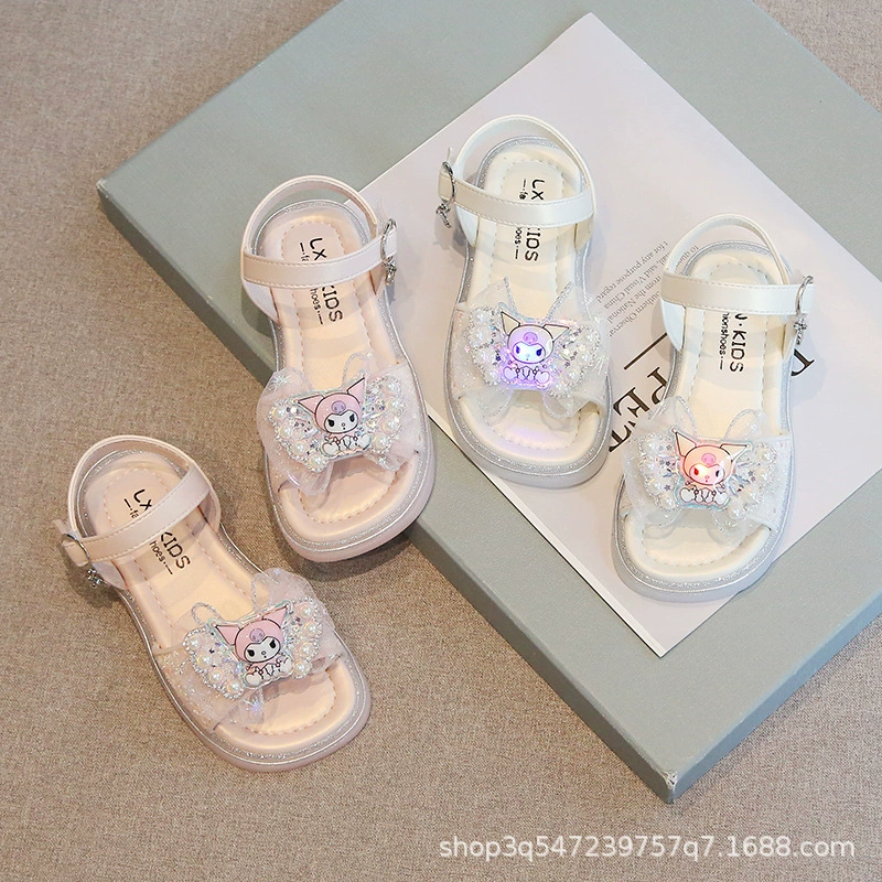Детские летние босоножки для девочек, новые, нарядные, с кристаллами, мягкой подошвой, модный стиль.