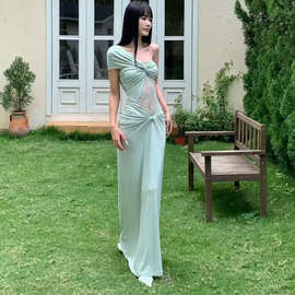 纯欲风扭结褶皱斜肩蕾丝拼接连衣裙女夏季设计感包臀长裙跨境批发