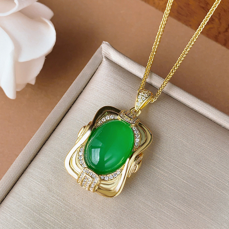 2024 nueva joyería Zhuang Shengsheng simulación europea paloma sangre corindón rojo calcedonia verde cara simple traje retro maestro 15*20