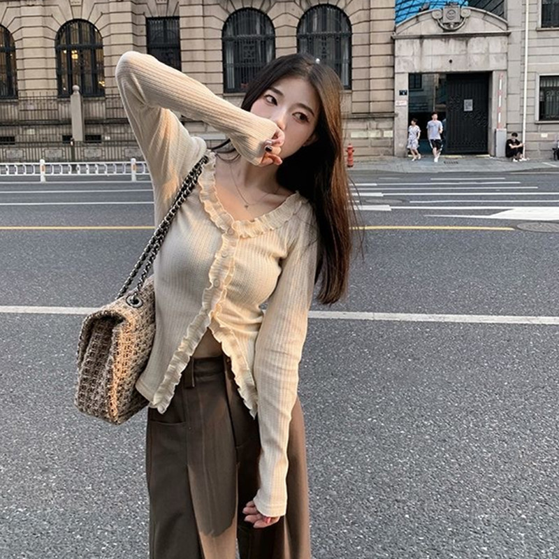 신춘가을 슬림 프렌치 기질 작은 향기 스타일 우드 이어 엣지 긴팔 셔츠 퓨어 디자이어 카디건 웨스턴 스타일 셔츠 탑